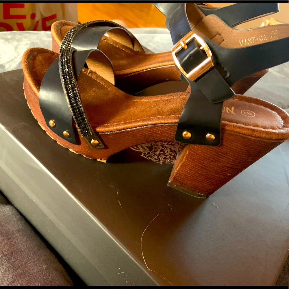 Cute and comfy wooden heels